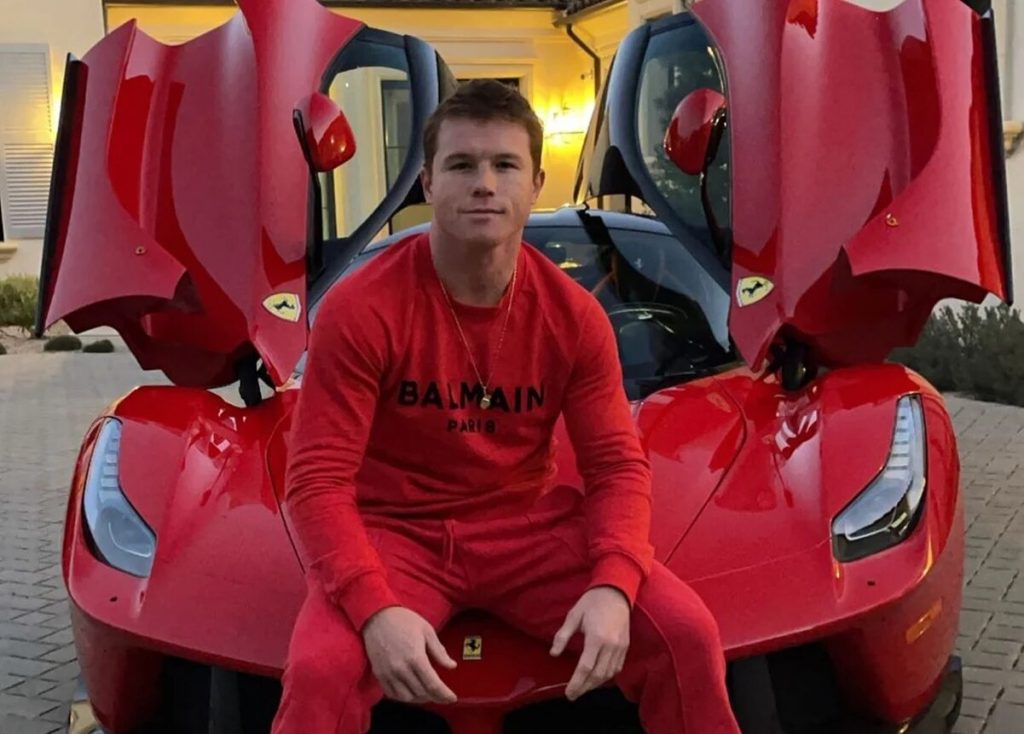 Canelo Álvarez: "Cada tres meses tengo entre 4 y 5 millones de dólares" gracias a las inversiones 1 ferrari de canelo alvarez